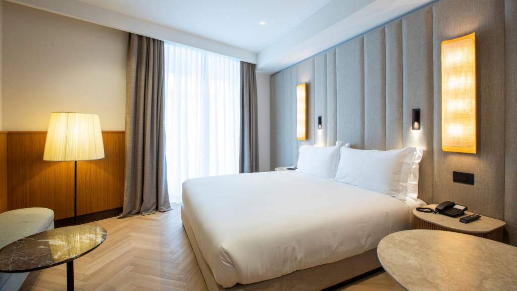 circle6-rome-tridente-collection-EXE2-103-2