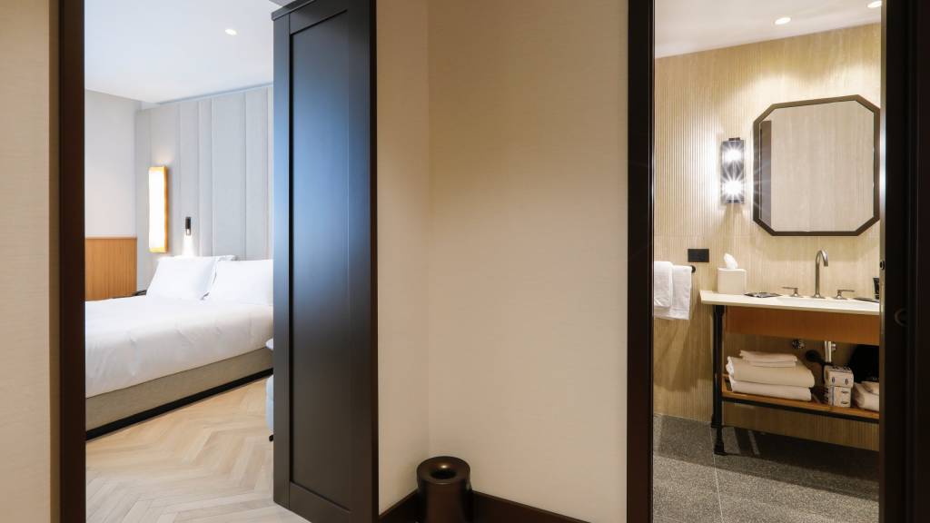 circle6-rome-tridente-collection-EXE3-306-1