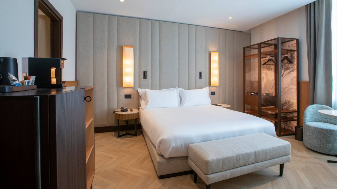 circle6-rome-tridente-collection-EXE2-304-1