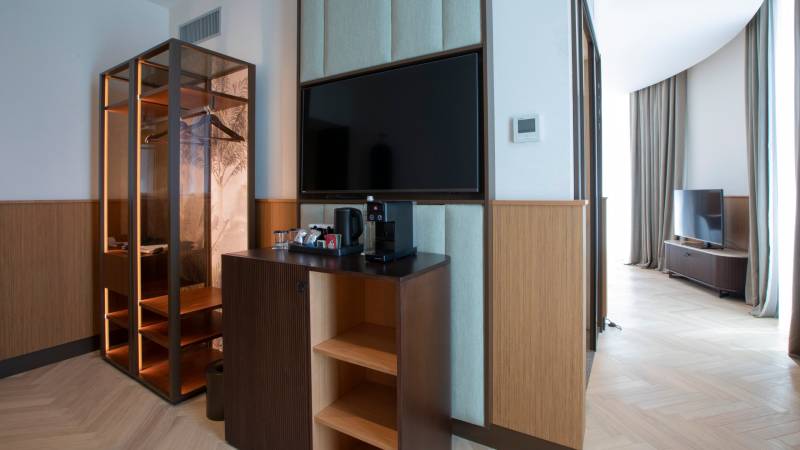 circle6-rome-tridente-collection-1B-204-3