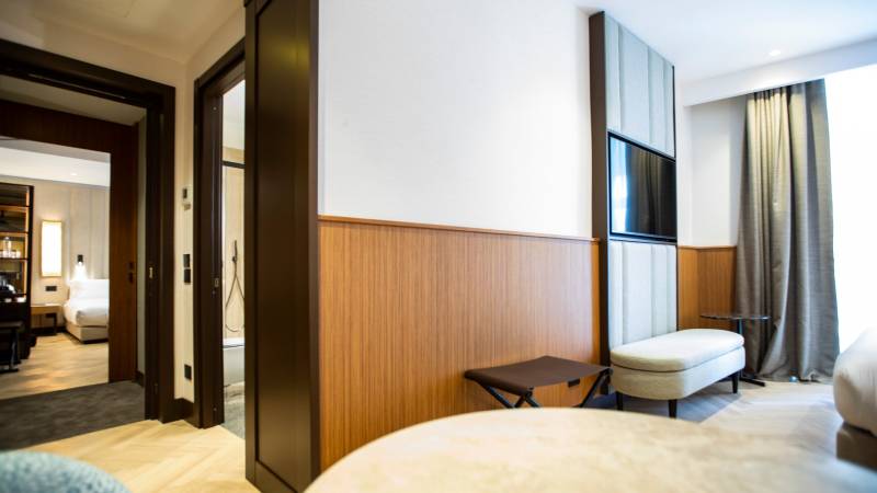 circle6-rome-tridente-collection-FAM4-102-3