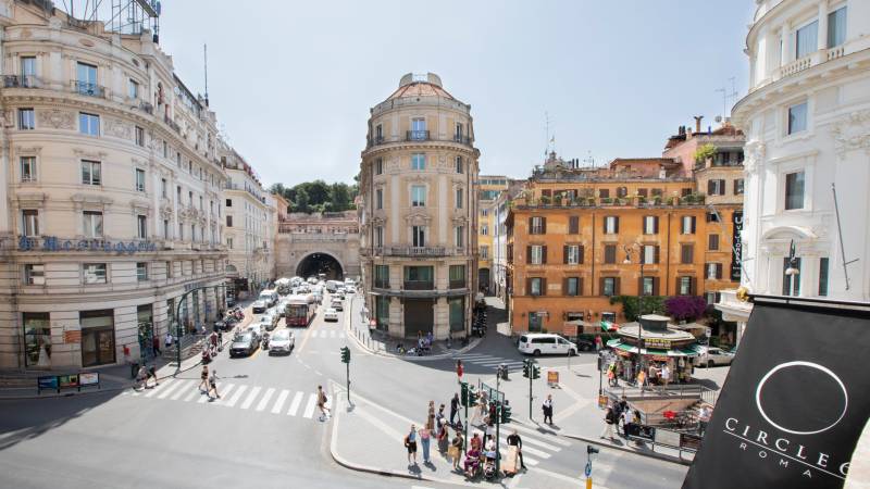 circle6-rome-tridente-collection-view-2